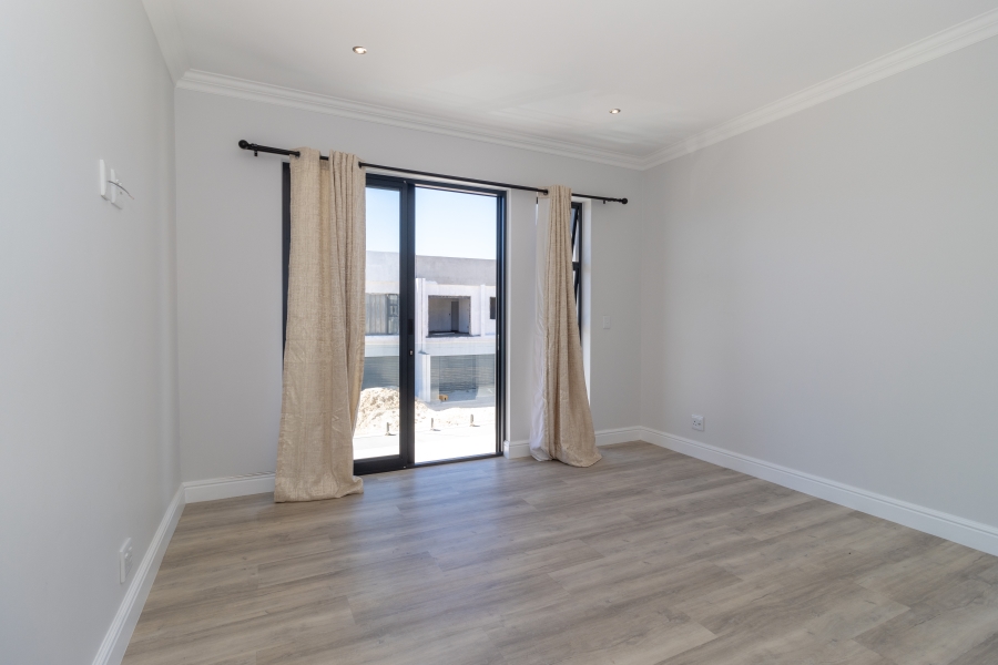 3 Bedroom Property for Sale in Flamingo Vlei Western Cape